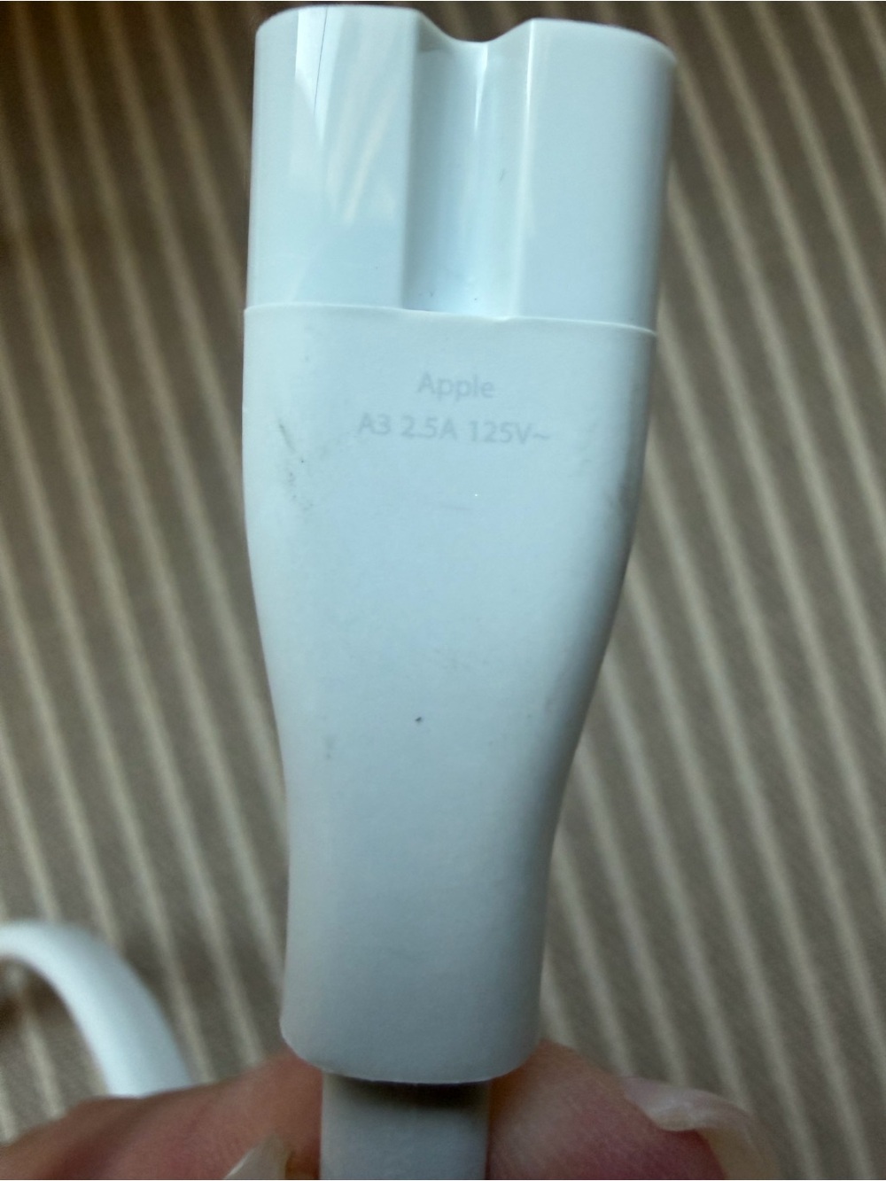 Apple White Tablet Power Cable Charger Cord - Picture 4 of 4